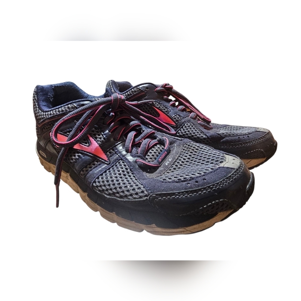 Brooks Blue & Pink Athletic Shoes | Women's Size 8 Wide